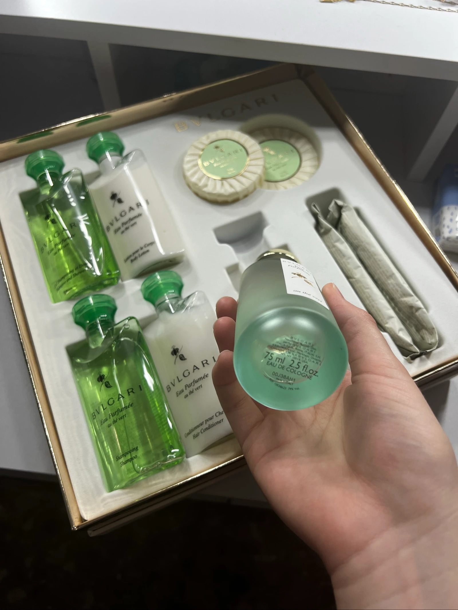 Conjunto de lujo BVLGARI Eau Parfumée au Thé Vert – photo 5
